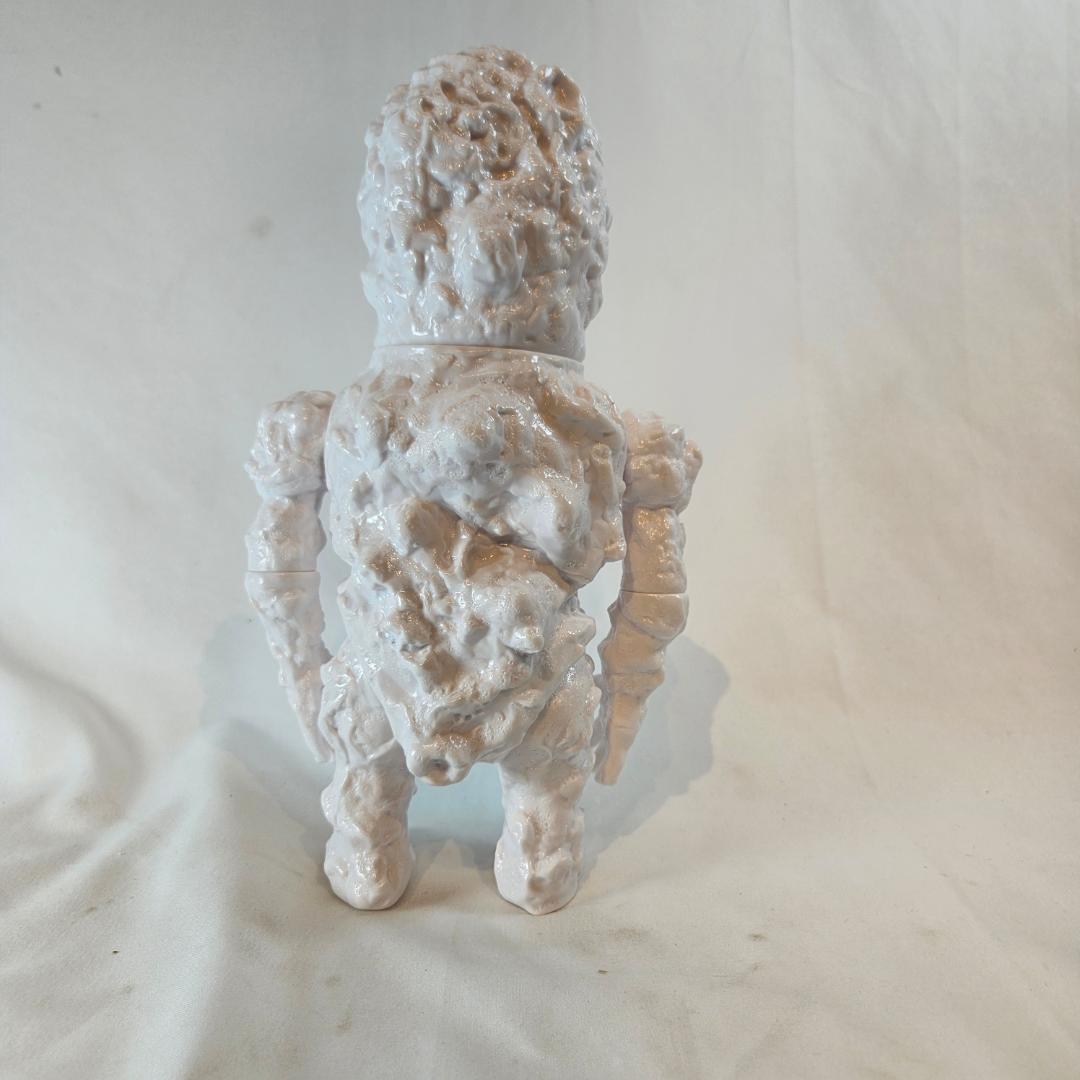 Soft Vinyl NAGNAGNAG Violent Primitive Man 25cm CLEAR WHITE