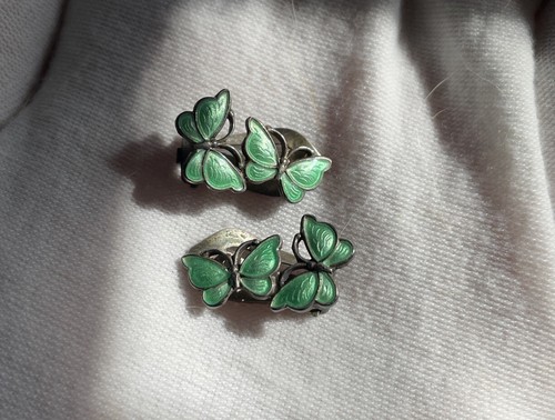 AD Denmark Sterling Silver and Enamel Butterfly Clip On Earrings - 第 1/4 張圖片