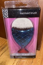 NIB STUDIO M PRO Blush Makeup Mermaid Tail Brush NEW Ombr Color Mermaid Party