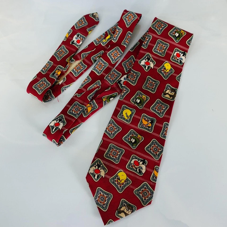 Vintage WARNER BROS Neck Tie Men Red Foulard Looney Tunes Taz Tweety Cartoon 90s - Image 3 of 4