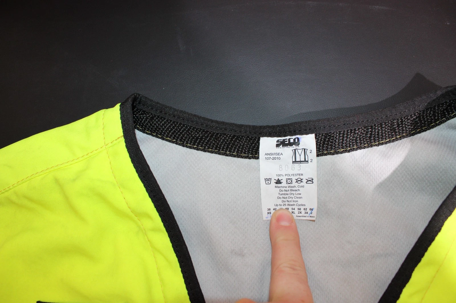 Seco 8063 ANSI/ISEA 107-2010 Hi-Vis Yellow Surveyor Utility Vest Size 66 - J image 2