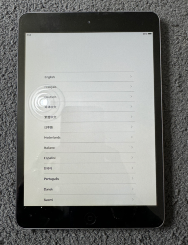 Apple iPad Mini 1st Gen. 16GB - White & Silver Great Condition - Afbeelding 1 van 8