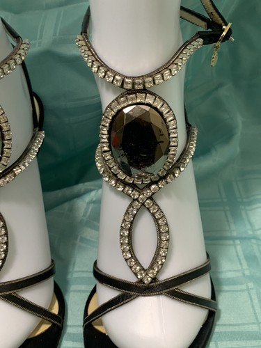 VERSACE SCHWARZ Strass Schmuck Absätze Knöchelriemen offene Zehenpartie Leder Gr. 7/37 LESEN - Bild 4 von 17