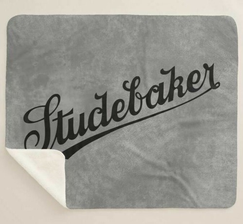 Studebaker Vintage Car Text Logo DigiRods Gray Sherpa Fleece Throw Blanket  - Foto 1 di 5