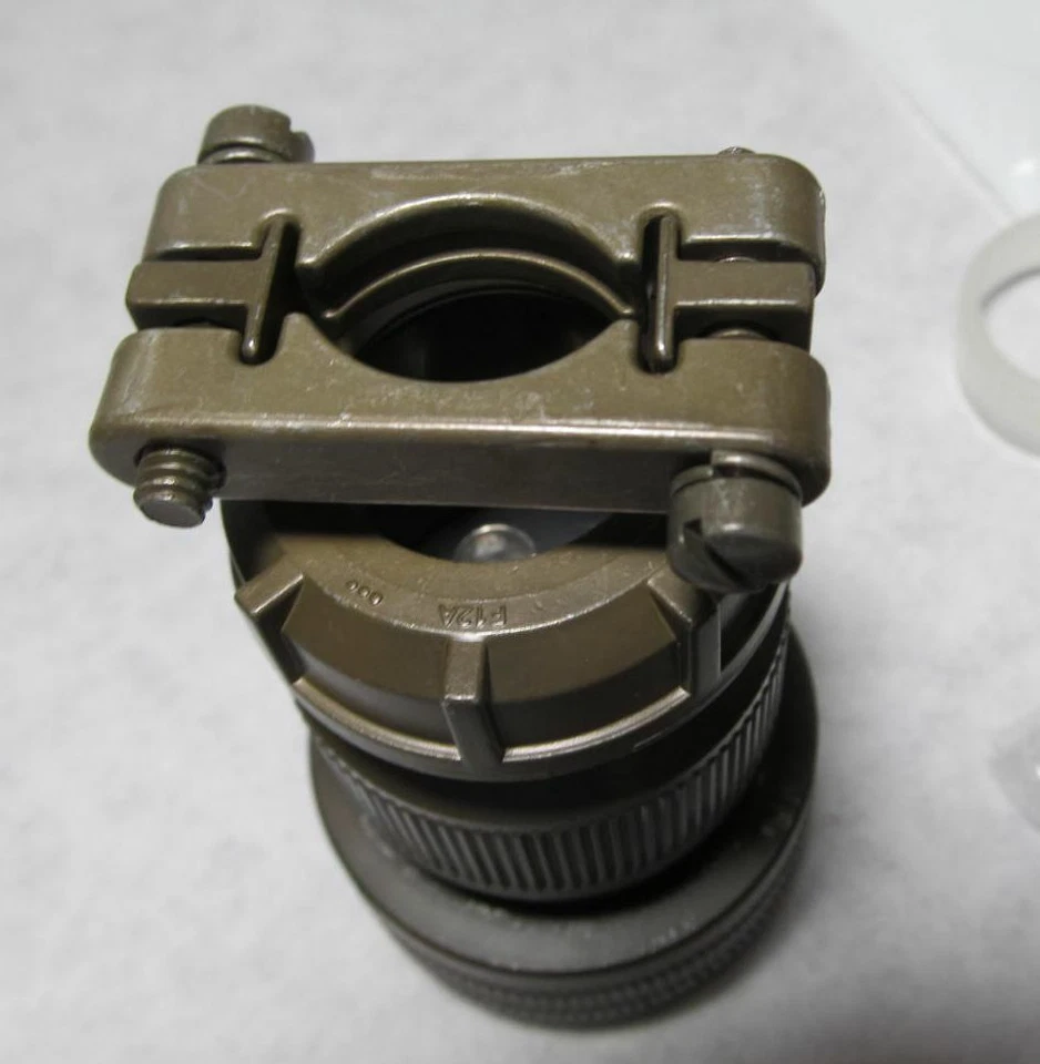 NEW AMPHENOL GTS06F22-2S 3-PIN STRAIGHT CIRCULAR CONNECTOR SKT FEMALE MIL-C-5015 - Image 3 of 3