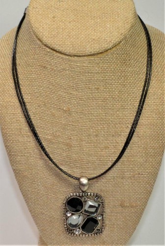 Collier Argent Lia Sophia Avec Perles De Verre Et Résine - Style Alpine - Longueur 45-48 Cm