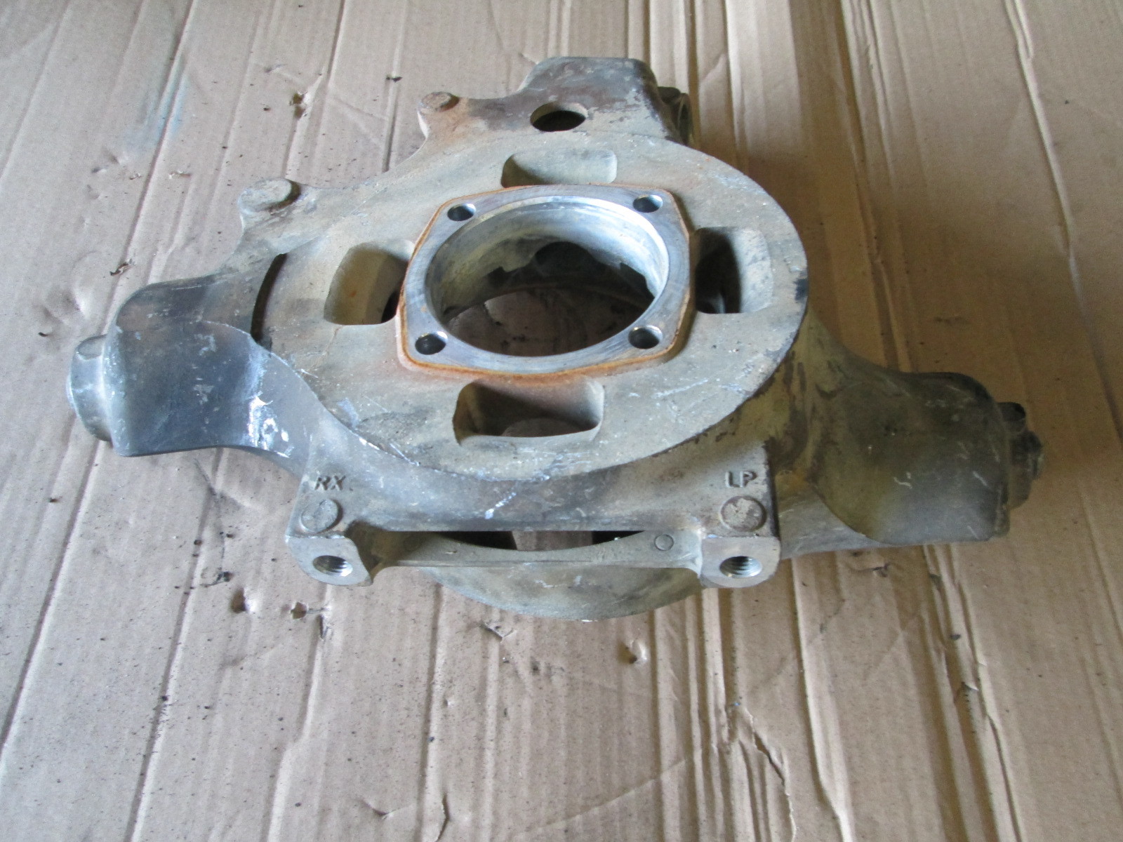 Ferrari 360, 430 - LH Front  Hub Holder Knuckle (B) # 179330