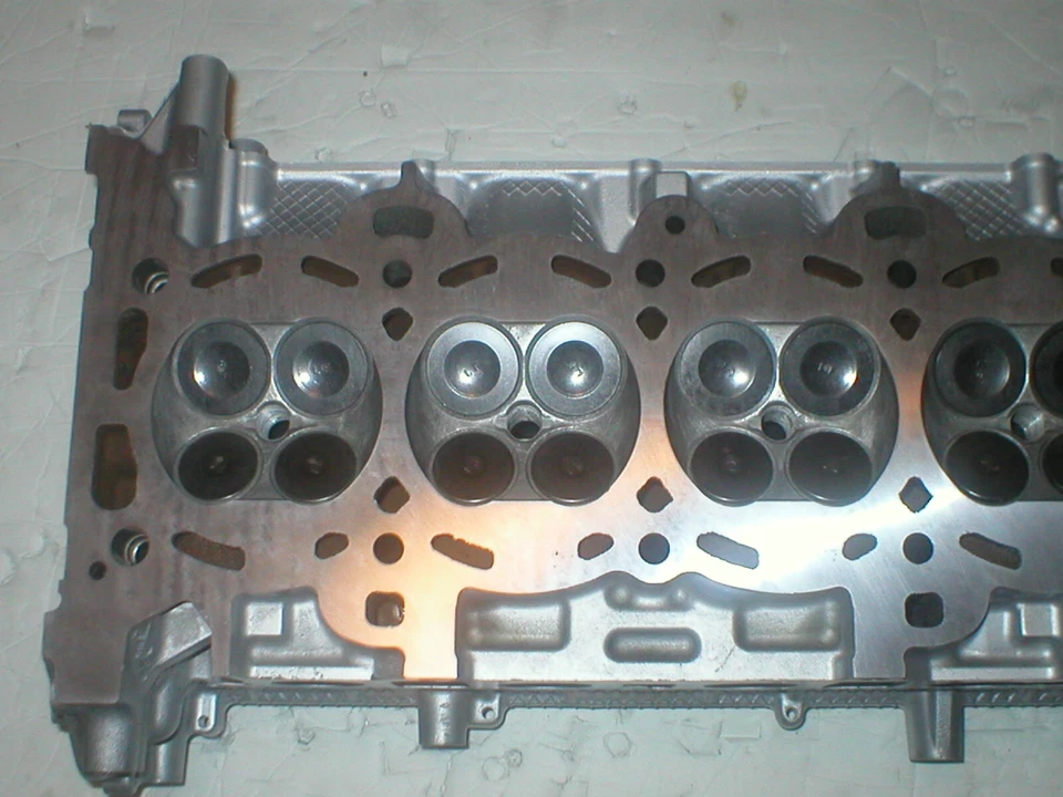 MAZDA 6 3 5 2.3 2006-2009 6M8G VTi REBUILT CYLINDER HEAD RF6M8G NO CORE REQUIRED Foto 2 de 4
