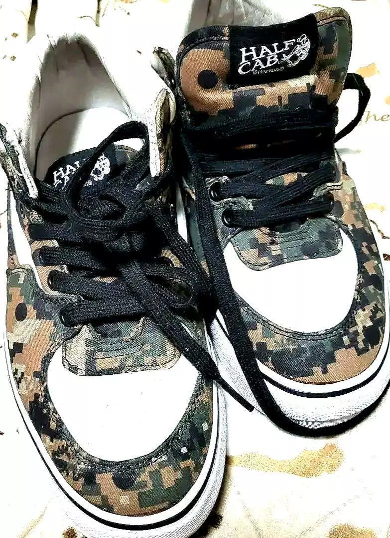 Baskets homme 8,5 US Vans Supreme Comme Des Garcons demi cabine homme collaboration origine