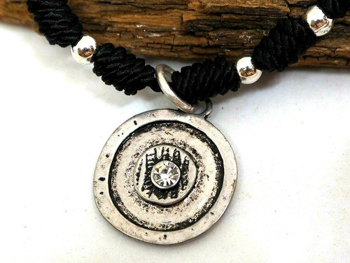 Bracelet " Medal With Cubic " IN Zamak Colour Silver IN Thread Black - Picture 5 of 8