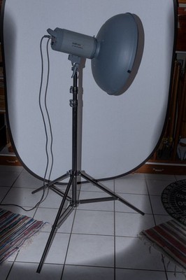 Wallimex pro VC-300 exellence mit Beaty Dish, Wabe, Stativ und Fernauslöser