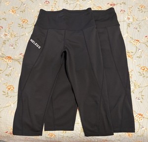 Two Pair Neleus Women’s Yoga Leggings Size M Black Capri Length Pre Owned