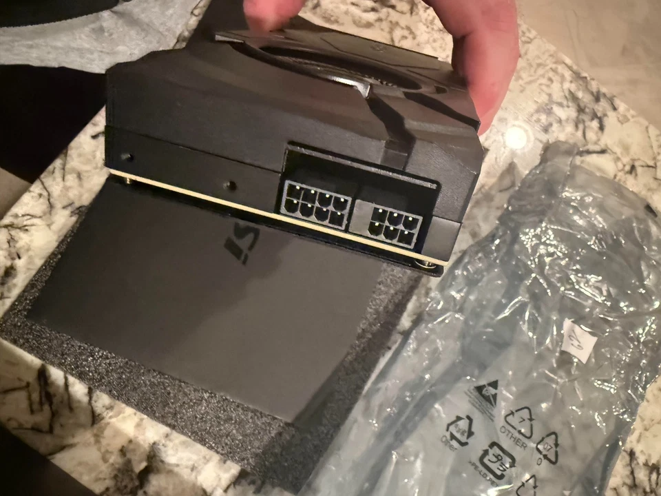 MSI NVIDIA GeForce RTX 2080 Super 8GB GDRR6 Graphics Card (G208S-AE) aero blower - Image 4 of 4