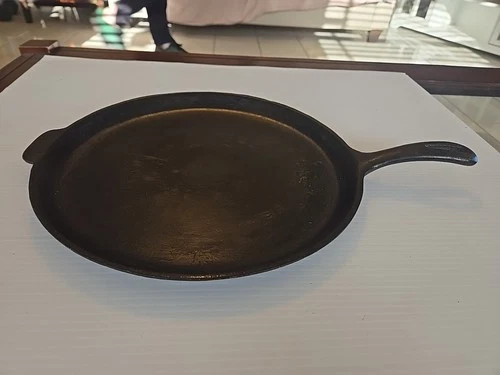 Vintage Unmarked Wagner Ware 11 1/4 Skillet Griddle, Cast Iron