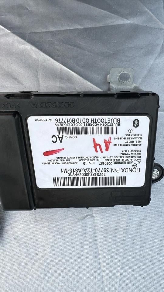 Módulo de control Bluetooth Honda Accord 2013-2015 39770-T2A-A815-M1 Foto 3 de 4