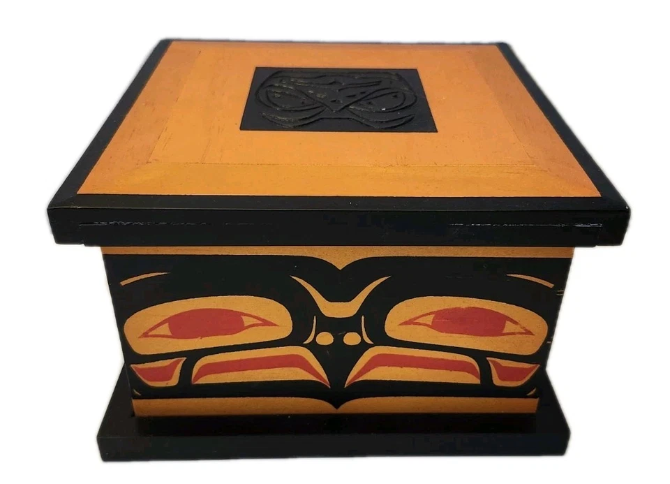 De Colección Canadá Costa Noroeste Águila Indígena Madera Curvada 8" Caja Tapa Naranja Negro Foto 2 de 4
