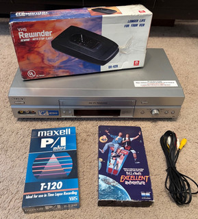 NEW Sony SLV N750 VCR VHS Player Recorder 4 Head TESTED & Rewinder with Movies!!