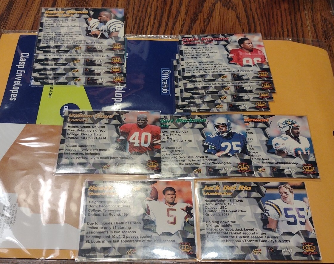 1996 Pacific Crown Collection Blue & Red Lot Of 13 Parallel Football