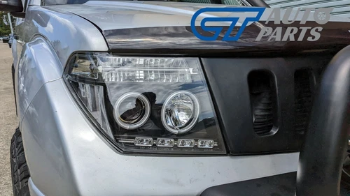 Black LED Halo Projector Headlights for 04-11 Nissan Navara D40 R51 Pathfinder
