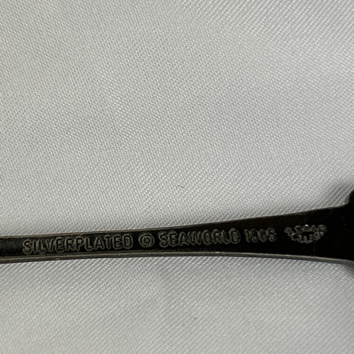Souvenir Spoon SEA WORLD SHAMU Killer Whale Vintage 1985 4.5” - Picture 5 of 5