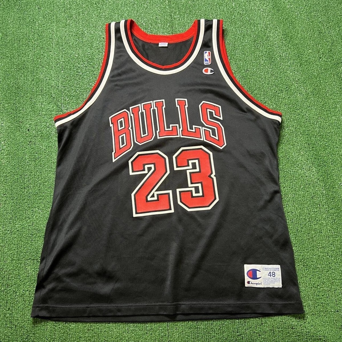 VTG NBA Michael Jordan #23 Chicago Bulls jersey Men's XL 48 Black