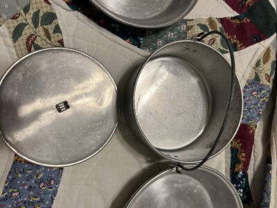 Lot De 3 Anciens Kits Mess Aluminium - Camping Militaire - Style Corée/Japon - Occasion