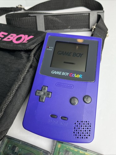 Game Boy Color CGB-001 Viola con borsa Nintendo vintage e 4 giochi TESTATO E FUNZIONANTE - Foto 3 di 24