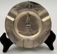 Vintage New York City Souvenir Silver Toned Metal Ashtray w/ Landmarks-Kitsch