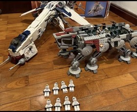 Star Wars Dropship with AT-OT Walker Lego Replica #10195 with minifigures