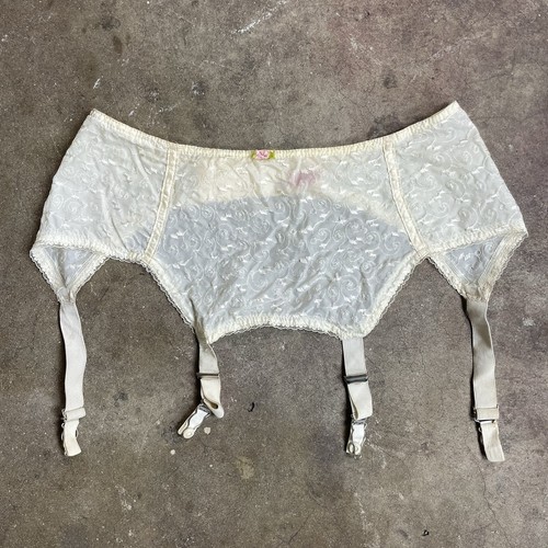 Vintage 60’s Truform Lacy Floral Detail Cream Garter Belt - Picture 3 of 10