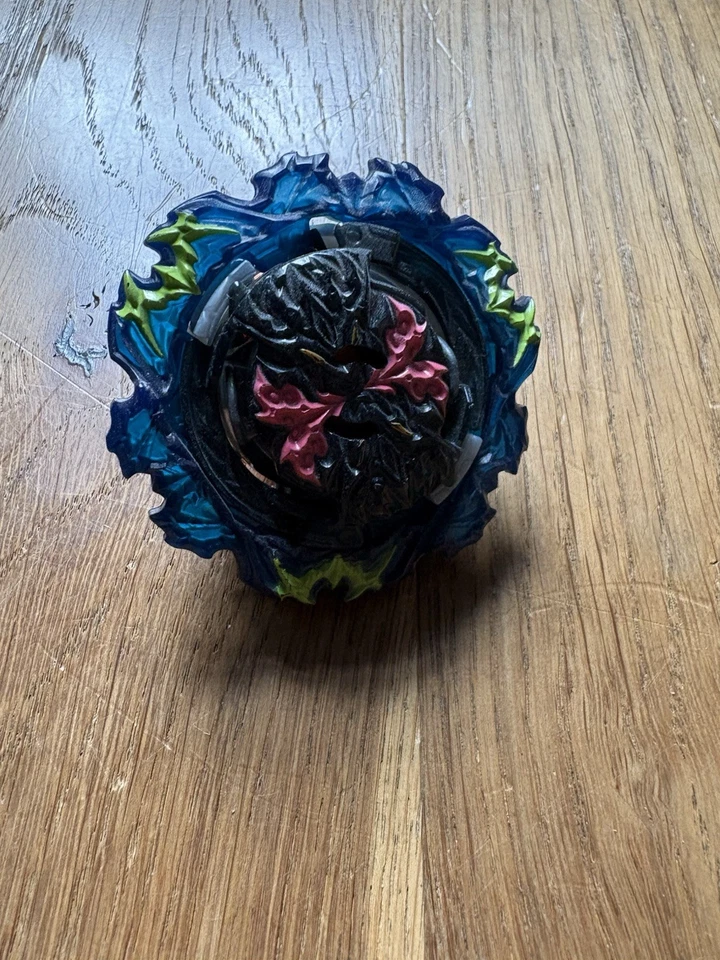 Hasbro Beyblade Burst Rise Arena + Blades + Starter - Bild 2 von 4