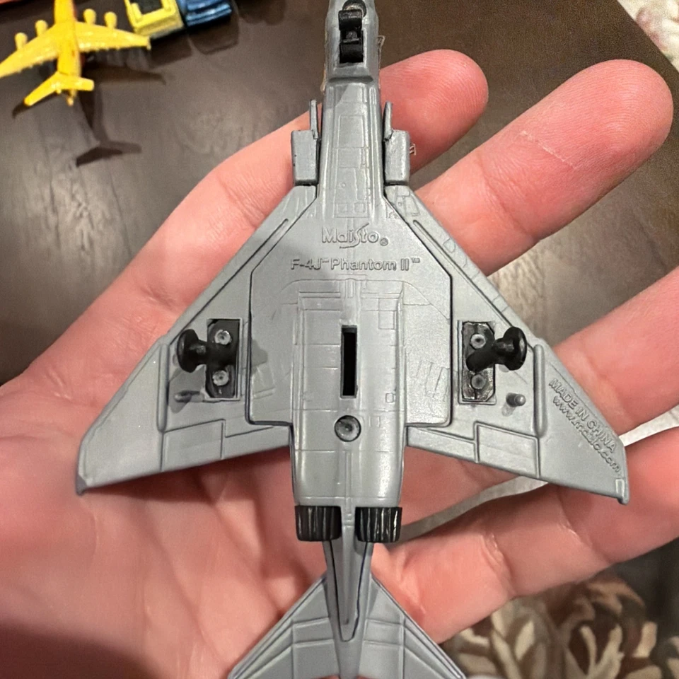 De colección Nuevo 1998 Maisto Tailwinds Diecast Marina de los Estados Unidos F-4J Phantom II VF-103 Foto 4 de 4