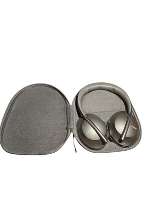 Bose 700 Noise Cancelling Headphones - Black (Read)