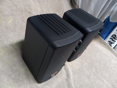 JBL Wireless WRK1000 Sound System Pair of Portable Speakers