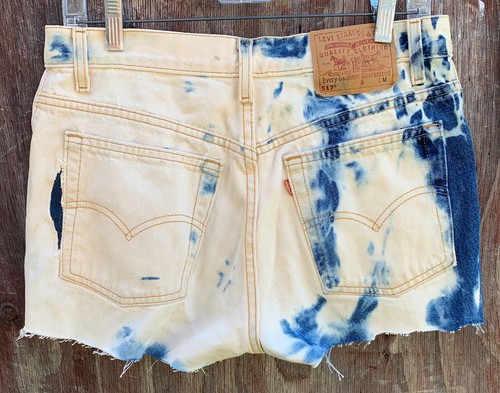 Vintage Levi's 517 Jeans Short Shorts 
