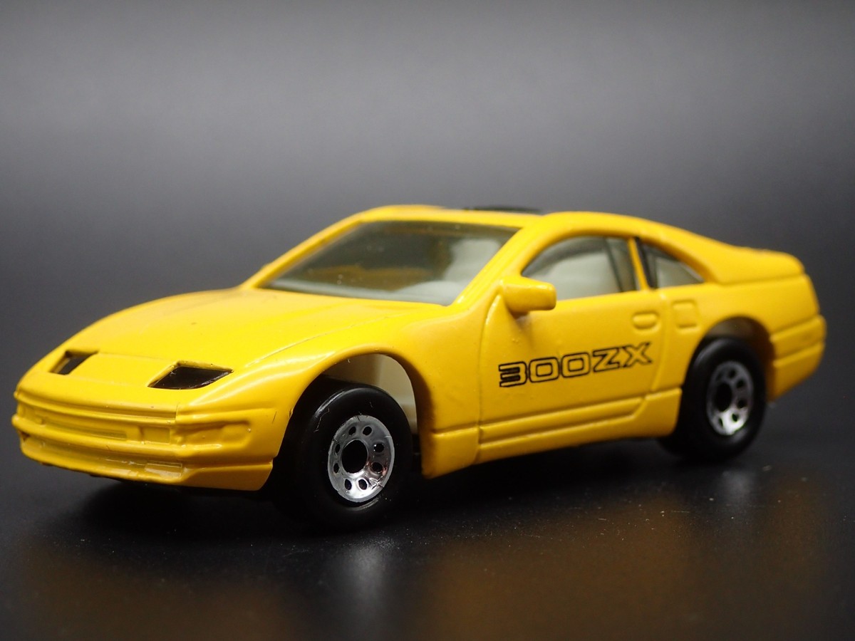 NISSAN展示用セット 1/64 ジオラマ 新入荷 1／64 NISSAN ジオラマ 駐車場付き G-FANS（LED付き
