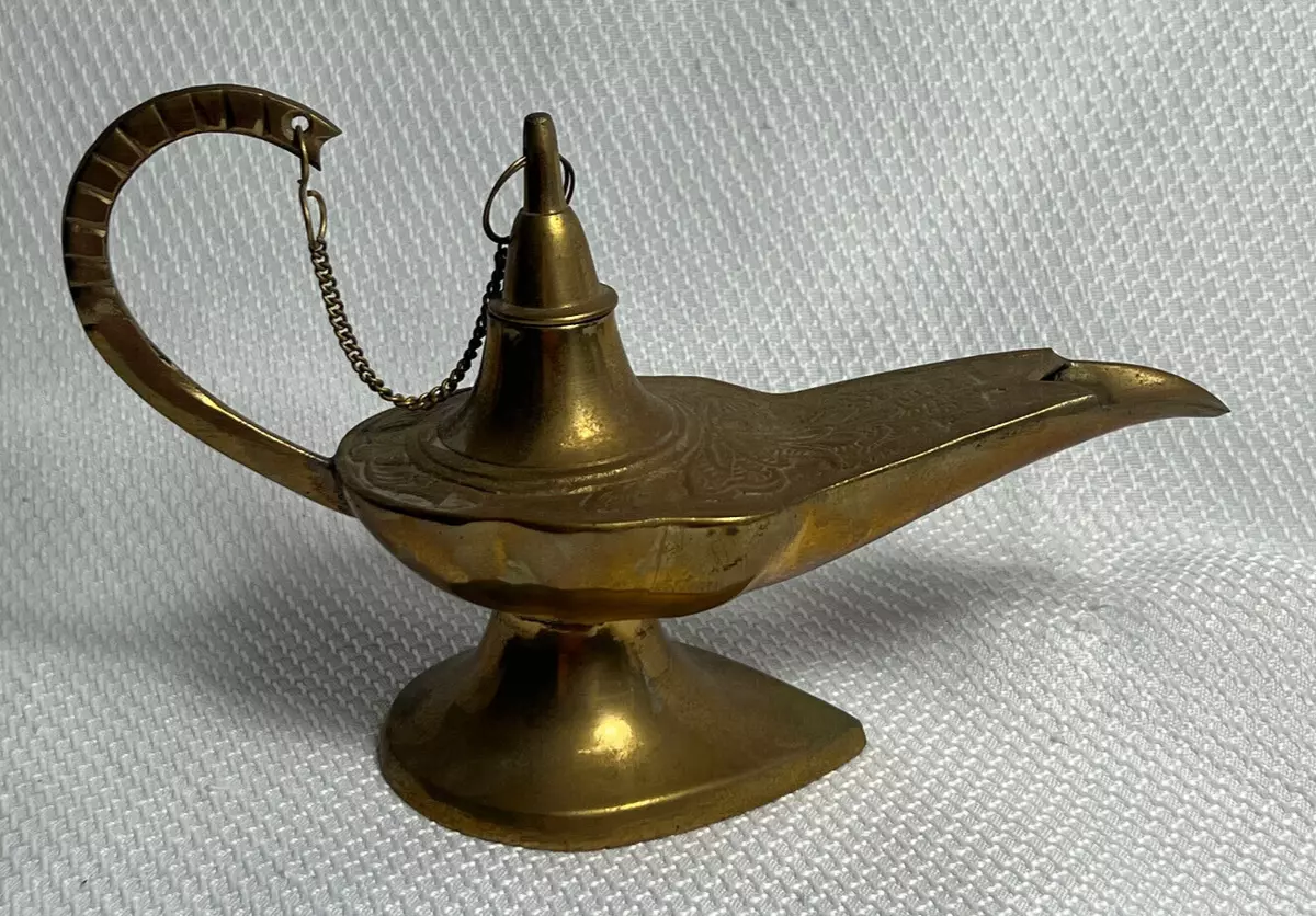 Brass Genie Oil Lamp Made In India Interior Decor 7 long 4 Tall 2 1/2  Wide