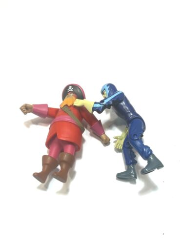 Scooby Doo Ghost Of Redbeard Pirate & Phantom Racer Villain Toy set of 2 Hanna B - Picture 4 of 7
