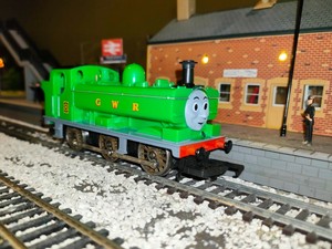 duck thomas the tank engine