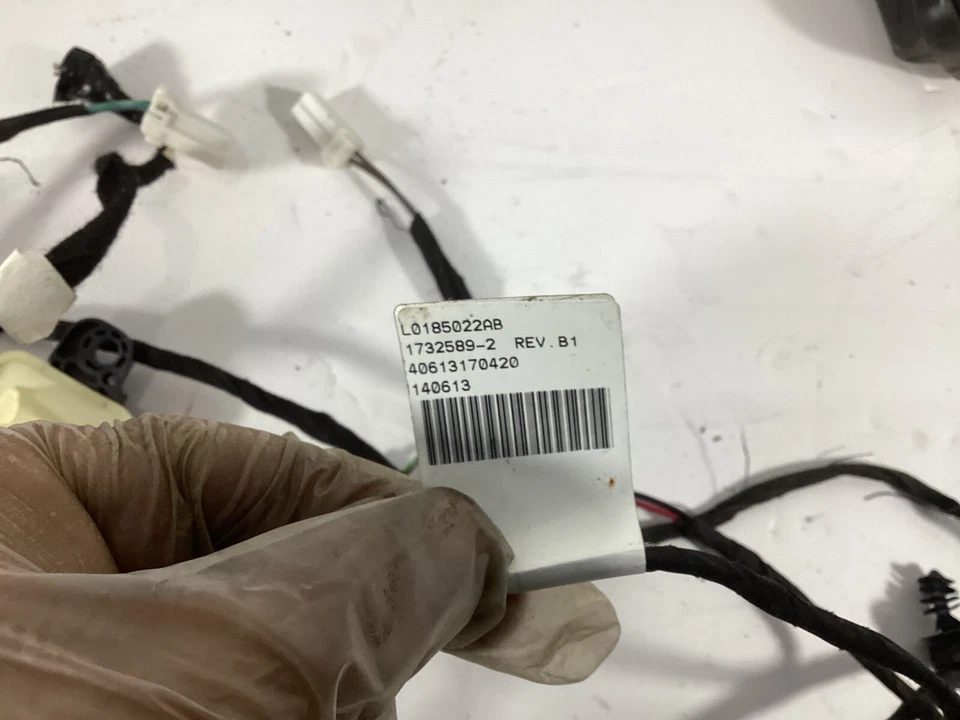 2011-2014 Dodge Charger Front Right Door Wire Wiring Harness L0185022AB OEM. - Image 3 of 4