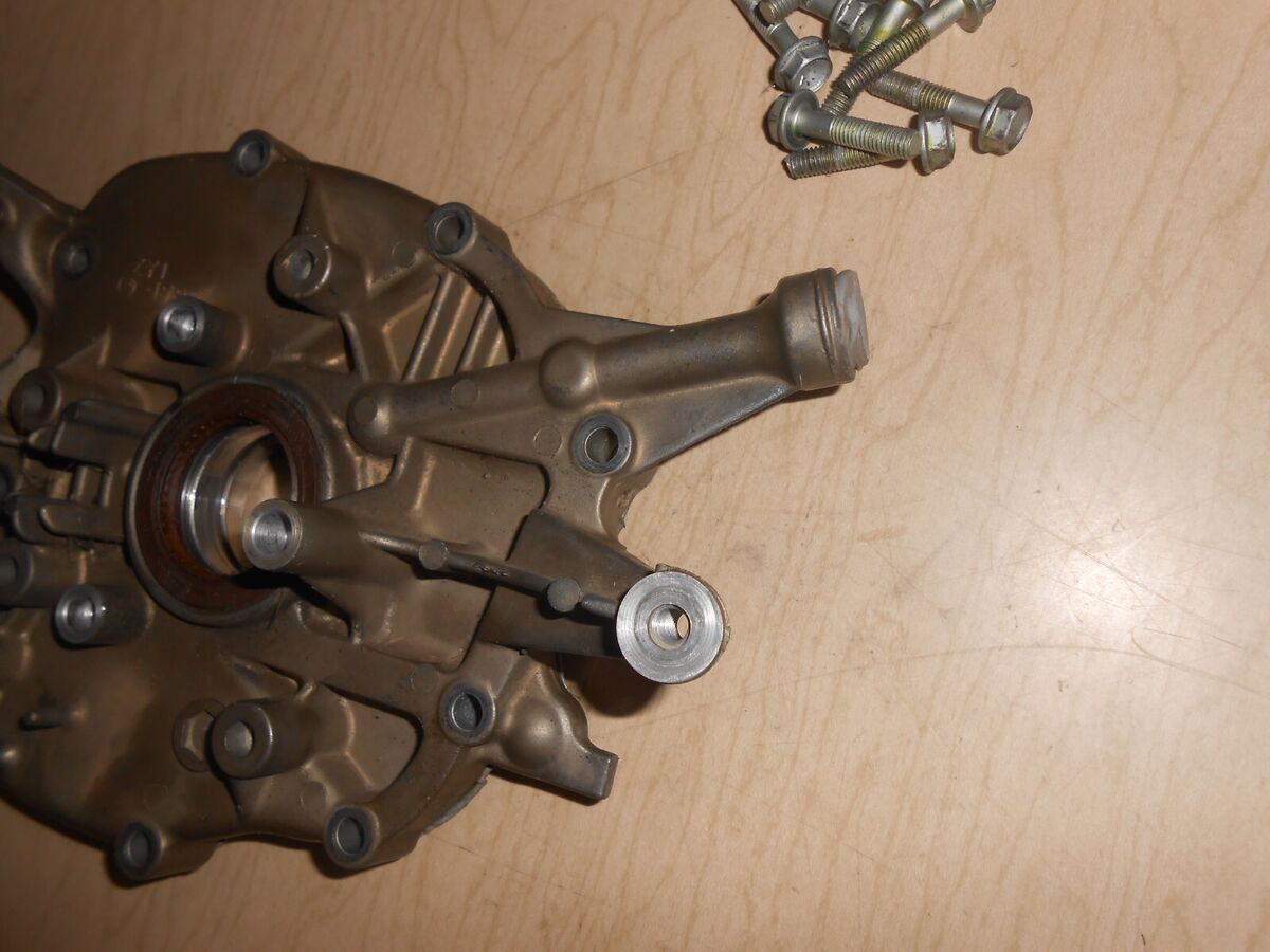 11300-ZY1-406 Honda 15hp BFP15D5 XHTA Outboard Crankcase 11300-ZY1-406 Honda 15hp BFP15D5 XHTA Outboard Crankcase