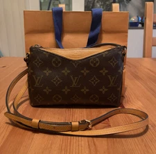 Louis Vuitton Pallas Clutch Crossbody Saffron Empreinte Leather Monogram HandBag