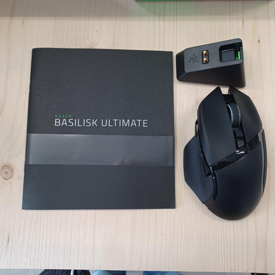 Razer Maus Basilisk Ultimate + Dock B-Ware