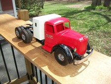 Smith Miller L Mack Semi Tractor Dual Axle With Sleeper