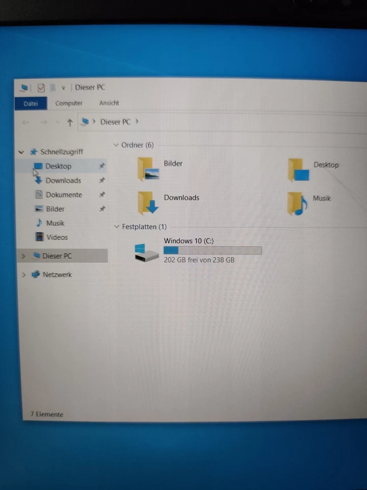 Dell Latitude 5501 · i7-9850H · 8GB · 256GB, Foto 3 von 5