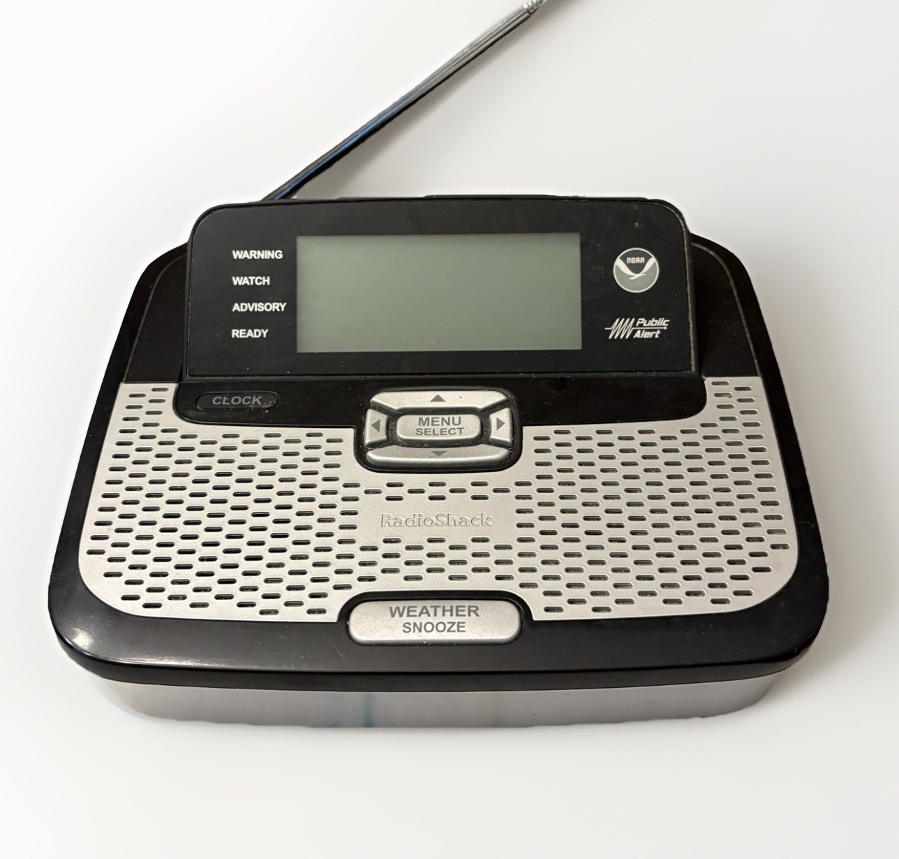Radio Shack Same NOAA Hazard Alert Weather Radio 12-262. Nic