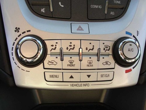 2016-2017 Chevrolet Equinox Radio and Temperature Climate Control Panel OEM - Picture 3 of 11