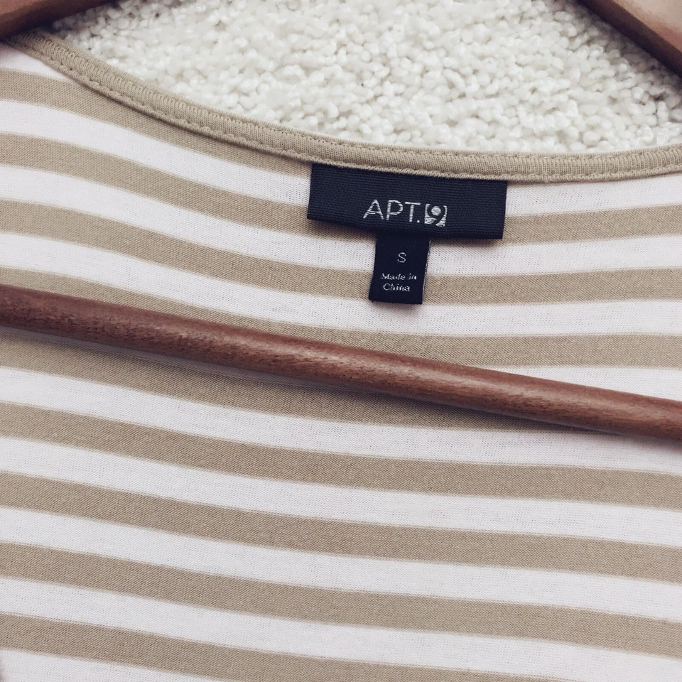 Vestido Apt 9 Beige Caqui Marfil Rayas Sin Mangas Cuello en V Volantes S M Mediano Foto 4 de 4