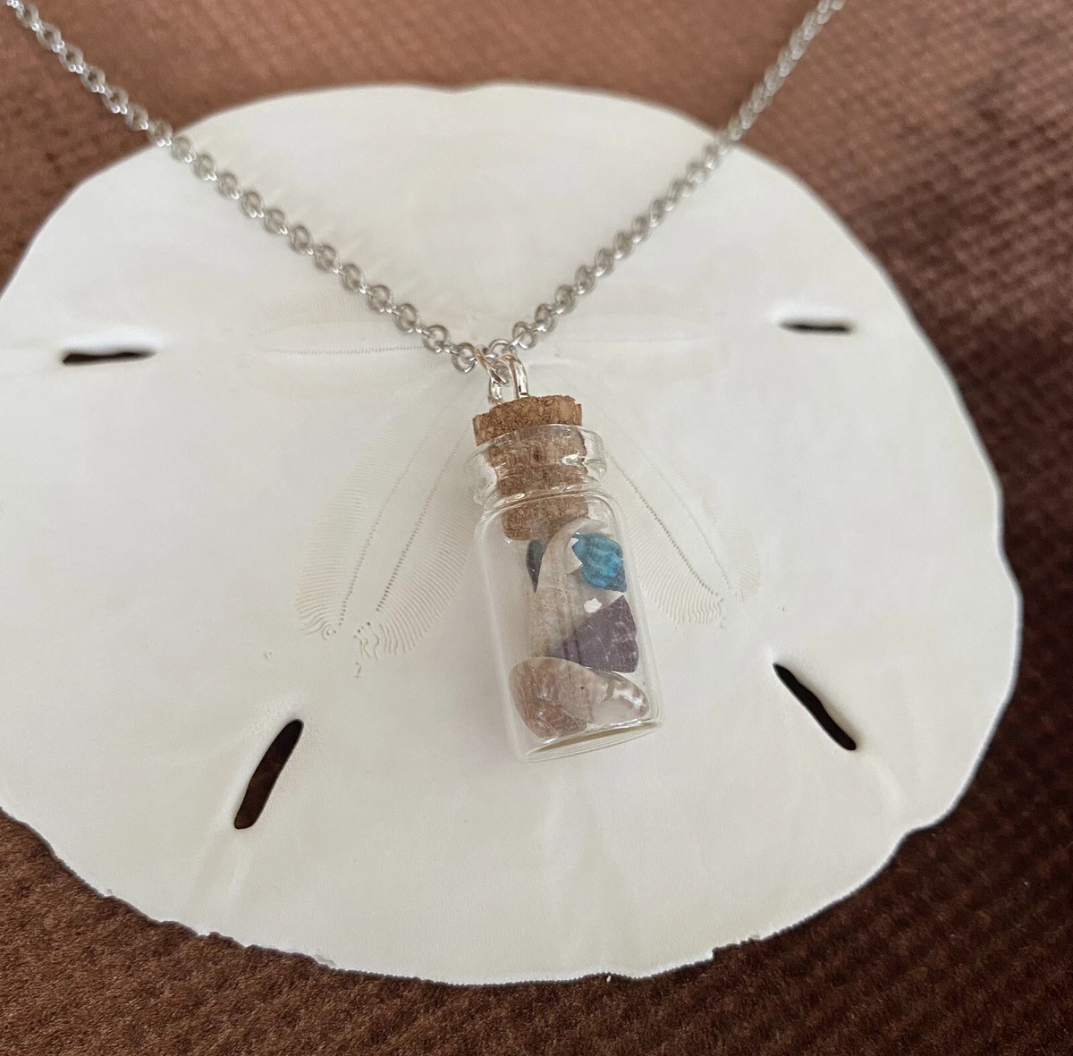 Mini hot sale seashell necklace