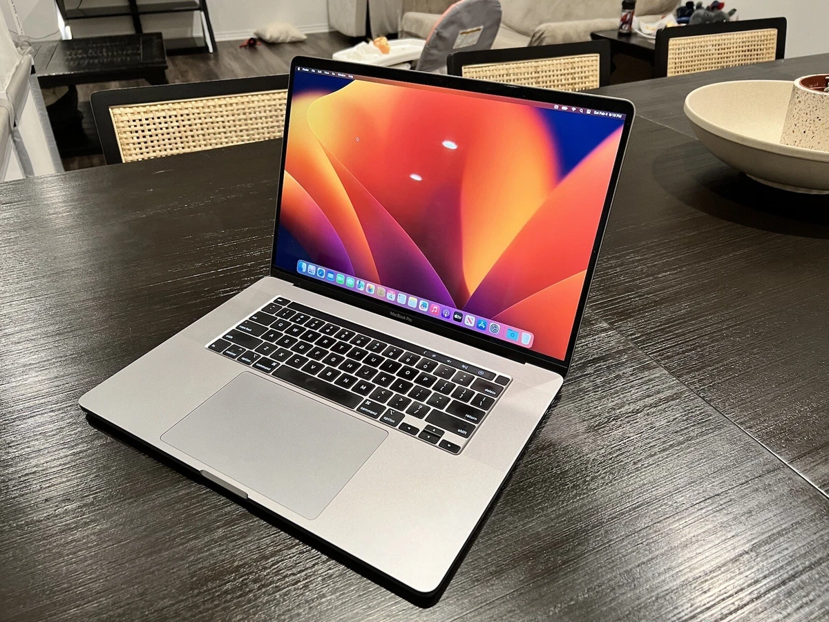 2019 Apple MacBook Pro 16'' (512GB, Intel Core i7, 2.6 GHz, 16 GB) Laptop -